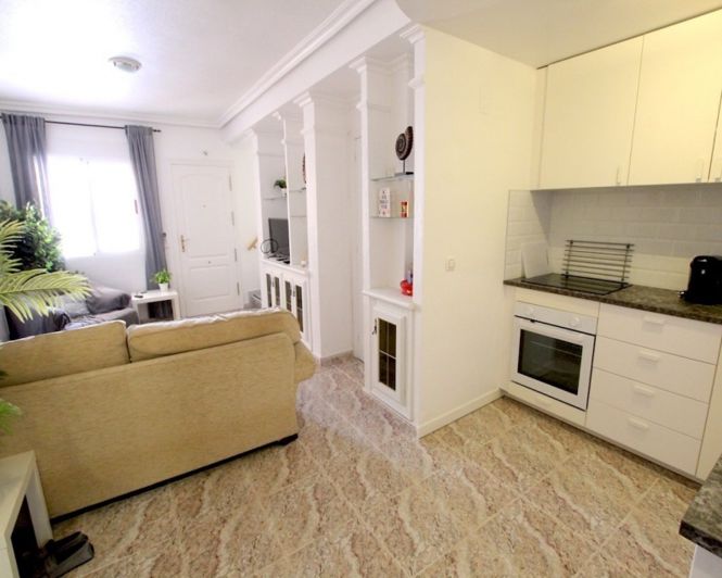 Image No.16-2 Bed Townhouse for sale