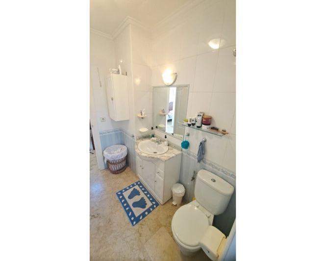 Image No.26-2 Bed Townhouse for sale