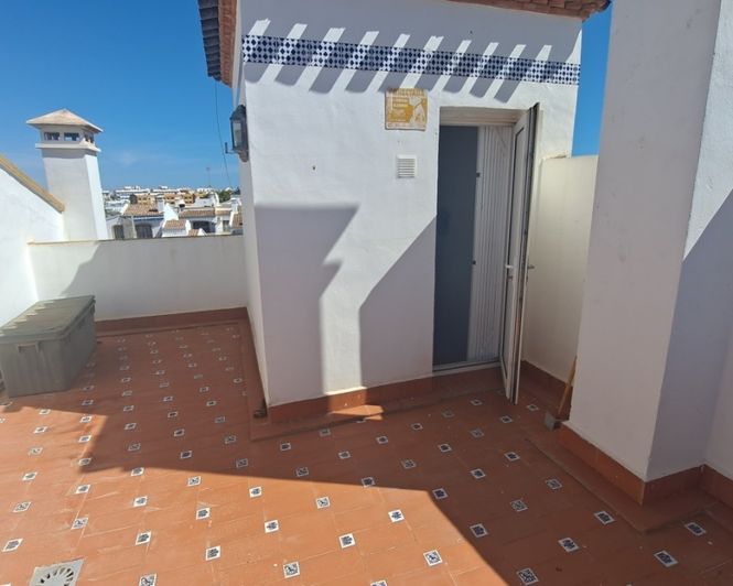 Image No.28-2 Bed Townhouse for sale