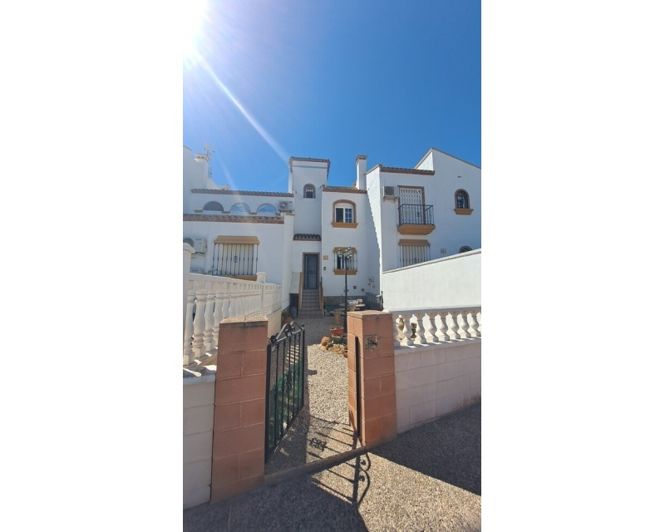Image No.38-2 Bed Townhouse for sale