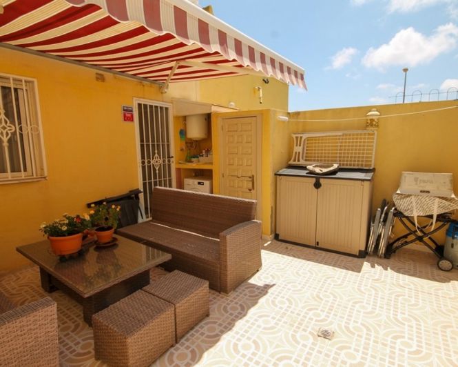 Image No.19-4 Bed Townhouse for sale
