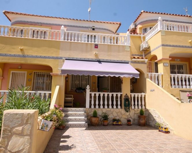 Image No.2-4 Bed Townhouse for sale