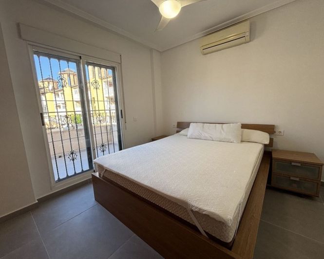 Image No.19-3 Bed Townhouse for sale