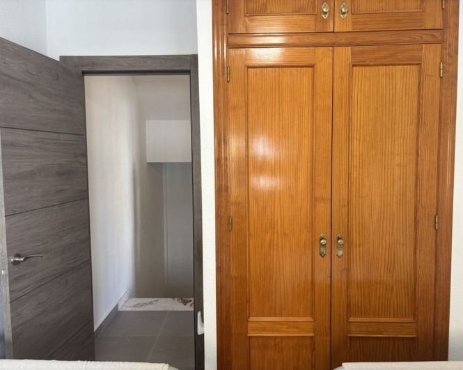 Image No.23-3 Bed Townhouse for sale