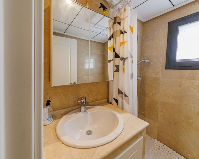 Image No.16-2 Bed Townhouse for sale