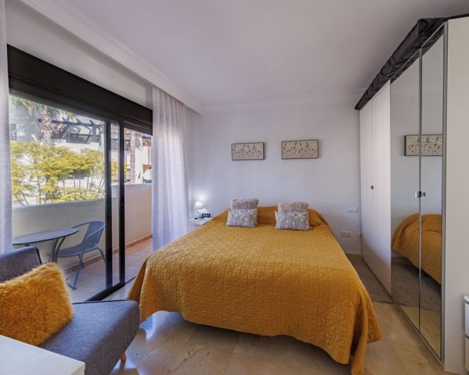 Image No.20-2 Bed Townhouse for sale