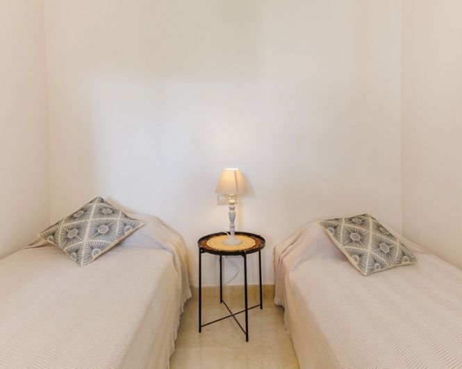 Image No.18-2 Bed Apartment for sale