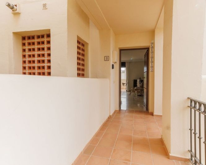 Image No.23-2 Bed Apartment for sale