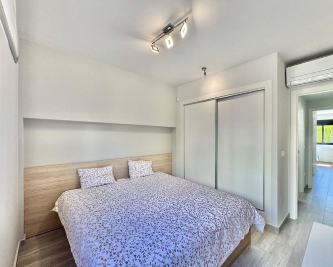 Image No.15-2 Bed Apartment for sale
