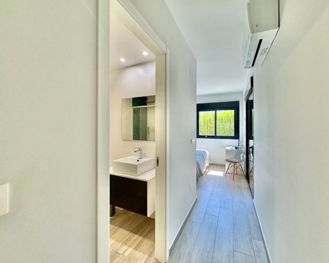 Image No.7-2 Bed Apartment for sale