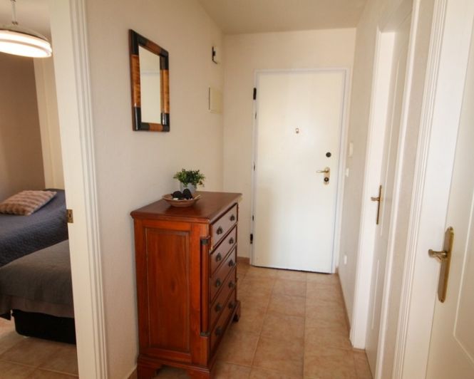 Image No.17-4 Bed Townhouse for sale