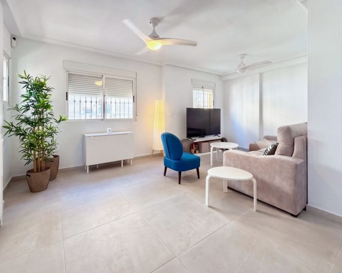 Image No.8-3 Bed Townhouse for sale