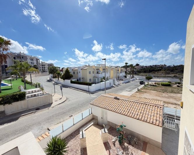Image No.17-2 Bed Apartment for sale