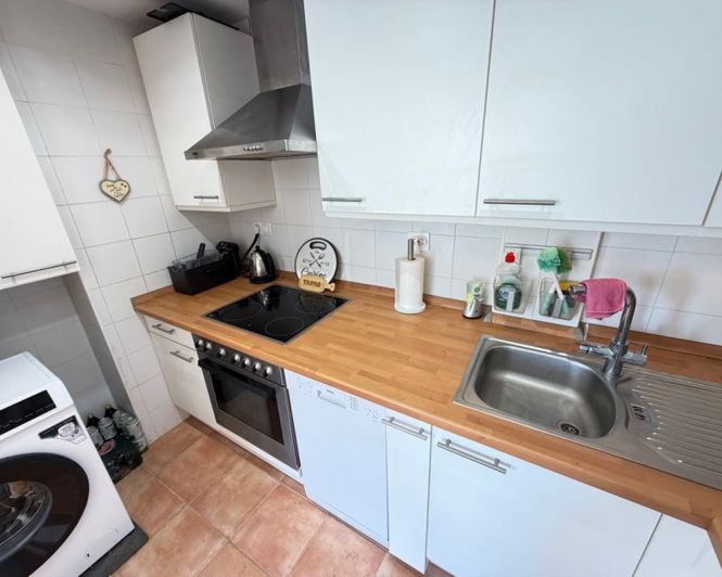 Image No.8-2 Bed Apartment for sale