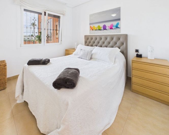 Image No.24-3 Bed Apartment for sale