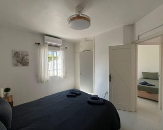 1651678lg