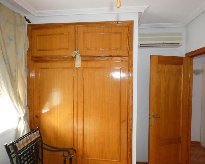 Image No.26-3 Bed Townhouse for sale