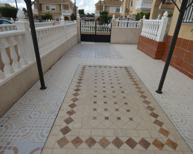 Image No.8-3 Bed Townhouse for sale