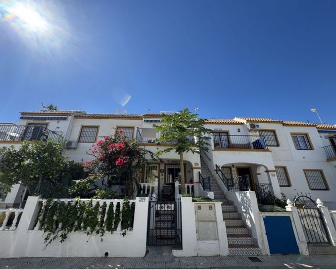 Image No.23-3 Bed Apartment for sale
