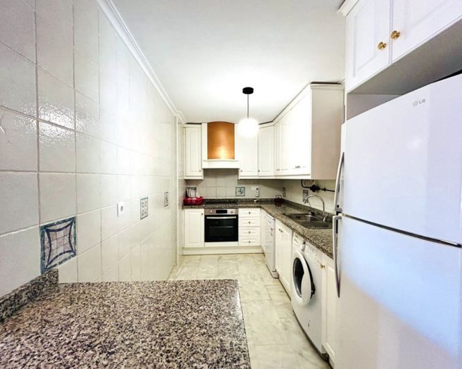 Image No.17-2 Bed Apartment for sale
