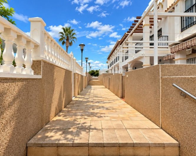 Image No.20-2 Bed Villa for sale