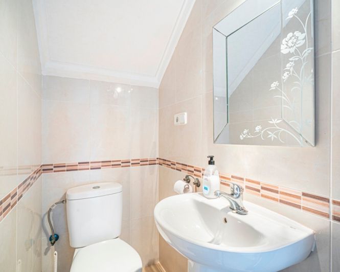 Image No.10-2 Bed Townhouse for sale