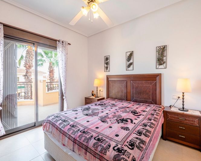 Image No.23-2 Bed Townhouse for sale