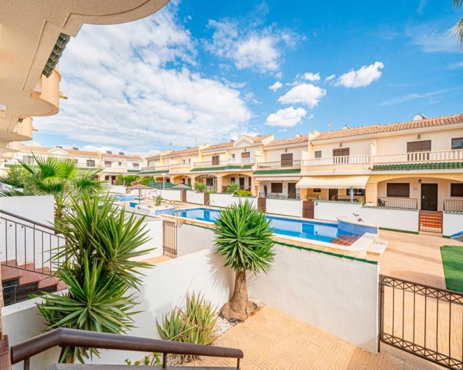Image No.5-2 Bed Townhouse for sale