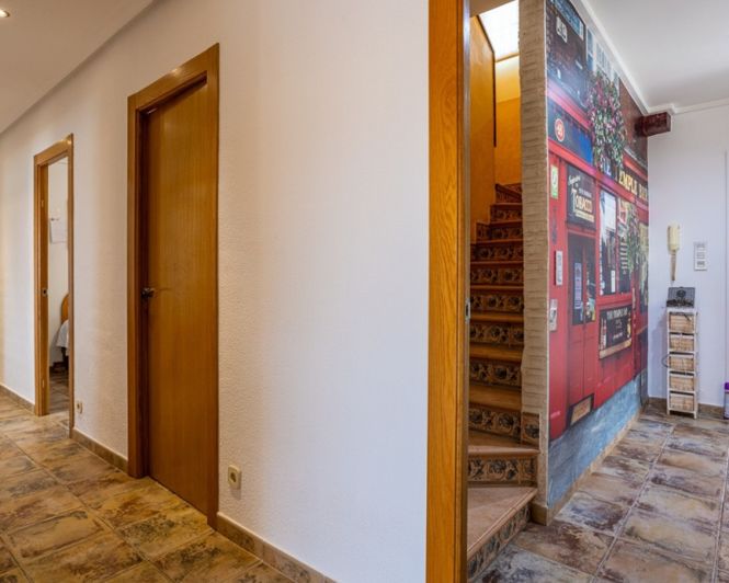 Image No.12-5 Bed Villa for sale