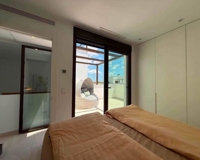 Image No.10-3 Bed Villa for sale