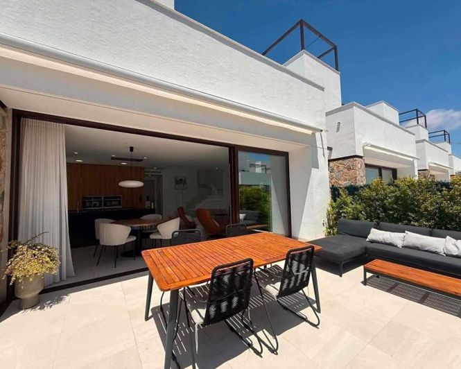 Image No.6-3 Bed Villa for sale