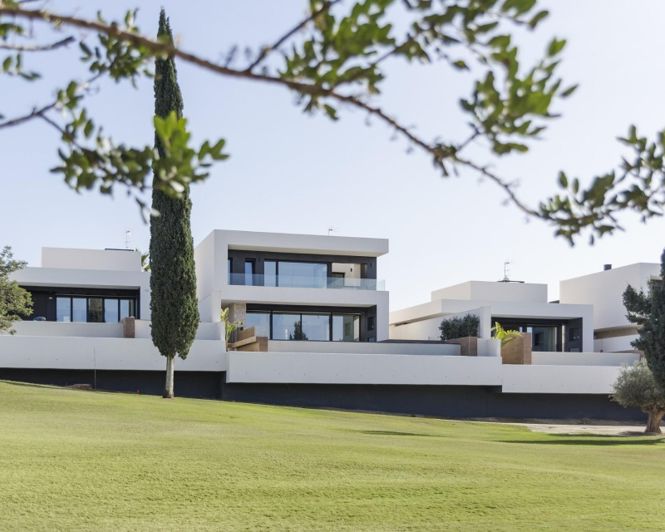 Image No.2-3 Bed Villa for sale