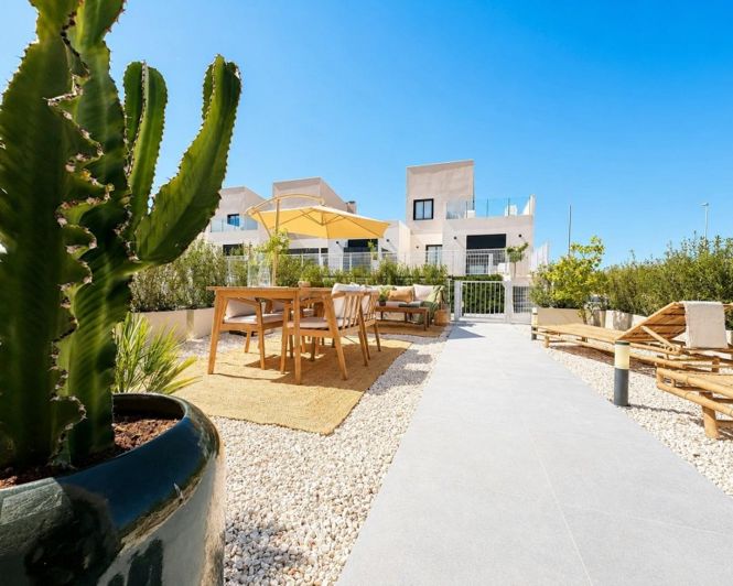 Image No.38-2 Bed Townhouse for sale