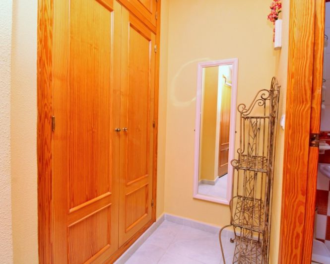 Image No.20-3 Bed Apartment for sale