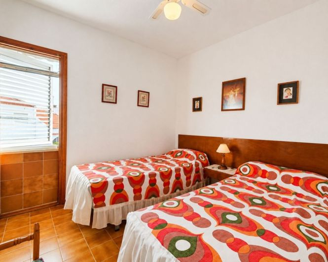 Image No.35-2 Bed Townhouse for sale