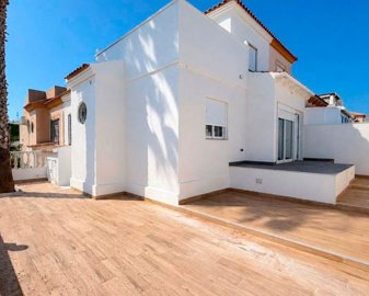 1 - Los Altos, Townhouse
