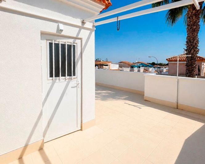 Image No.3-3 Bed Townhouse for sale