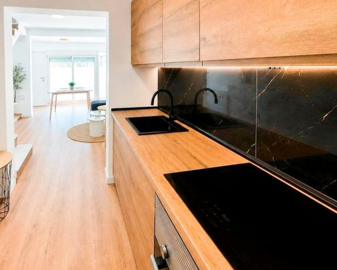 Image No.4-3 Bed Townhouse for sale