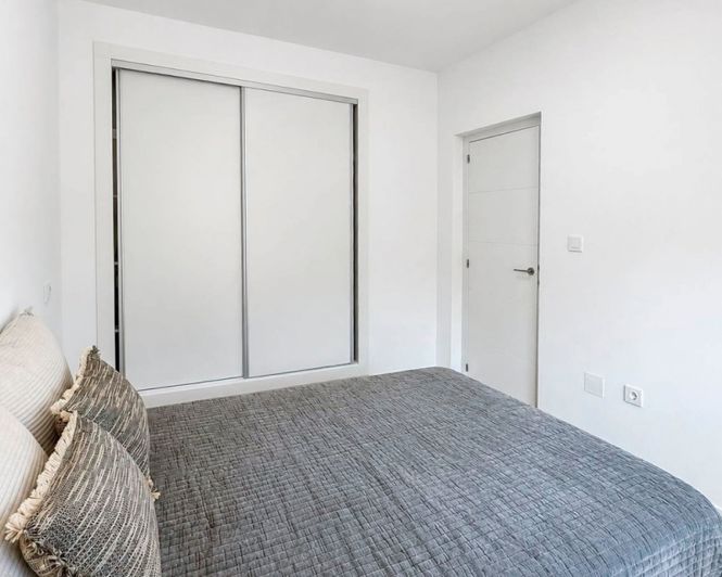 Image No.8-3 Bed Townhouse for sale