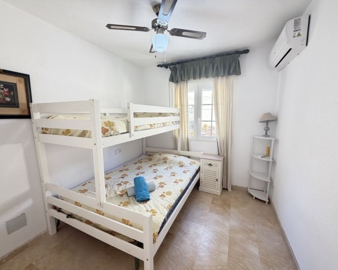 Image No.13-3 Bed Townhouse for sale