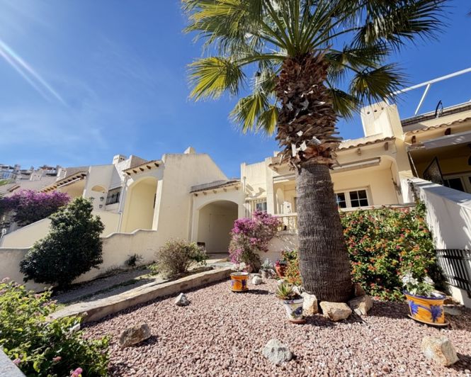 Image No.2-3 Bed Townhouse for sale