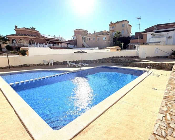Image No.2-3 Bed Townhouse for sale