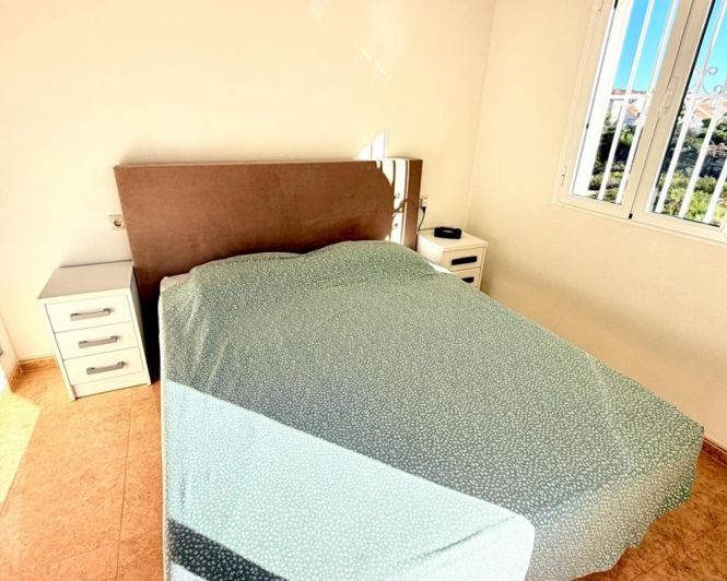 Image No.20-3 Bed Townhouse for sale