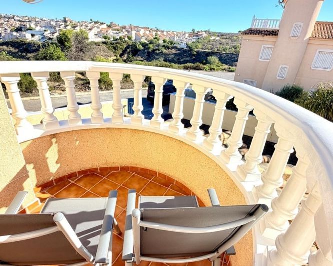 Image No.23-3 Bed Townhouse for sale
