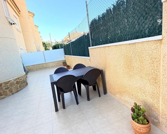 Image No.34-3 Bed Townhouse for sale