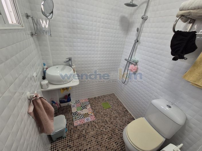 Image No.25-2 Bed Villa for sale