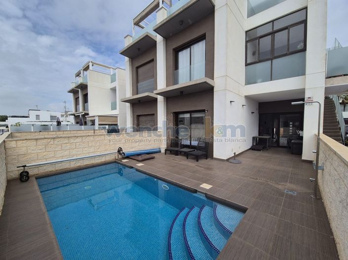 Image No.3-2 Bed Property for sale