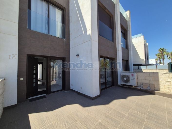 Image No.25-2 Bed Bungalow for sale