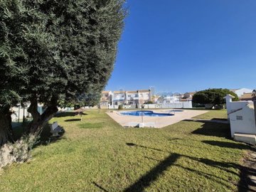 o1jiaklm16m8t1pbn61o3o31svk28