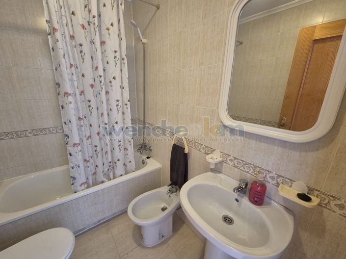 Image No.15-2 Bed Bungalow for sale